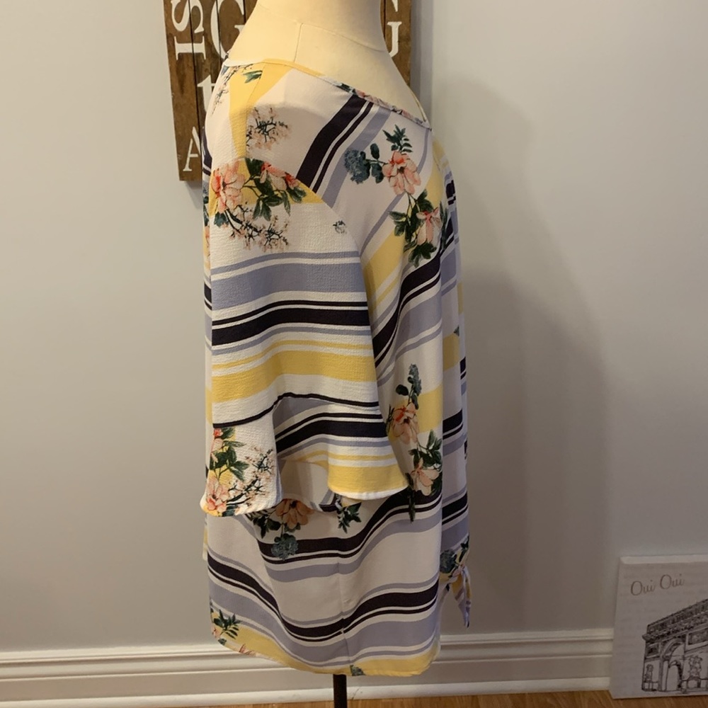 3X WESTPORT Floral and Striped Short Sleeve Top - Picture 3 of 12